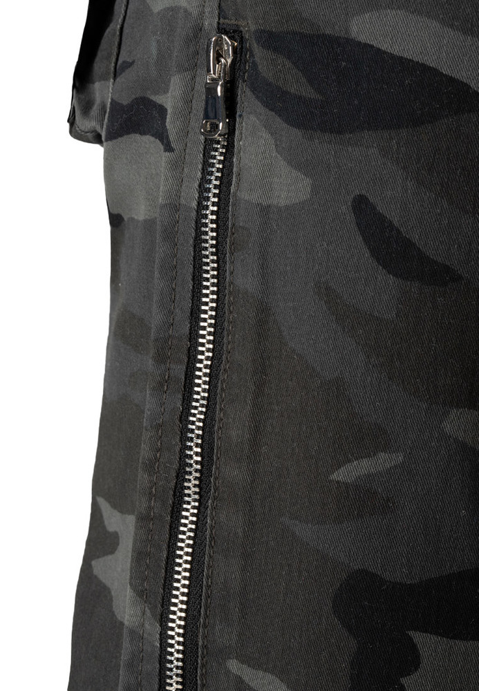 Cargohose im Camouflage-Look