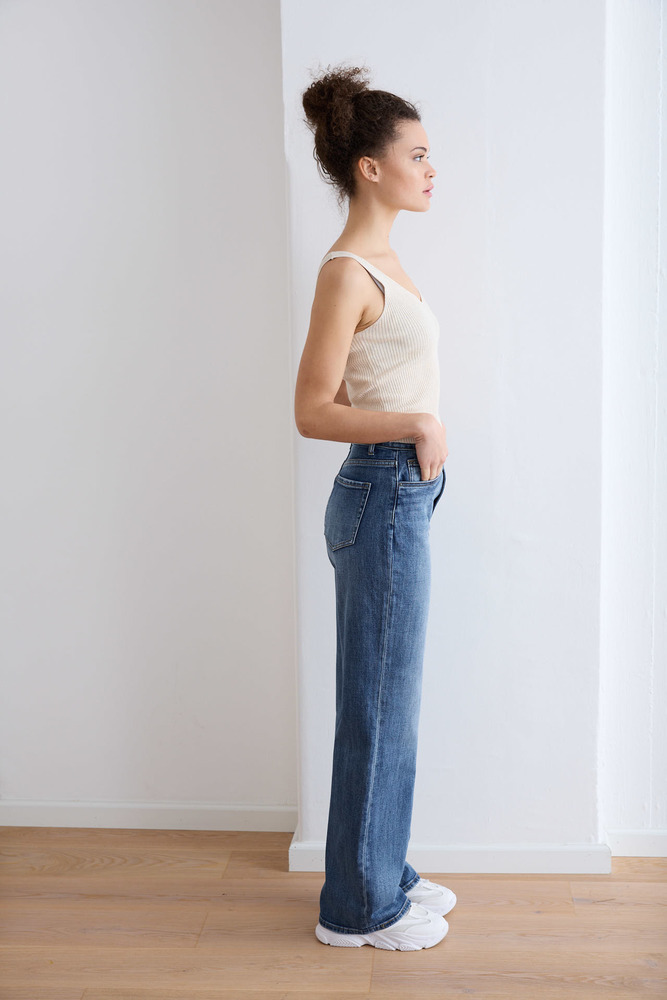 Wide Leg Jeans