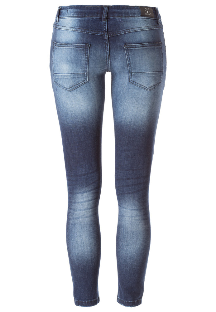 Skinny Jeans mit Destroyed-Effekten