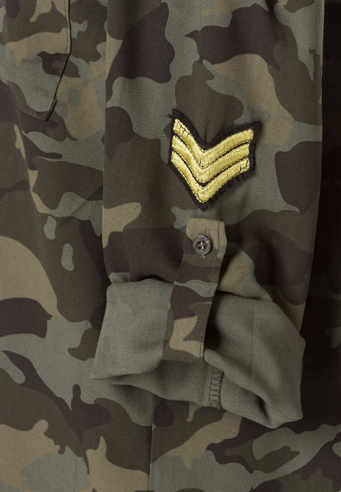 Bluse im Military-Stil