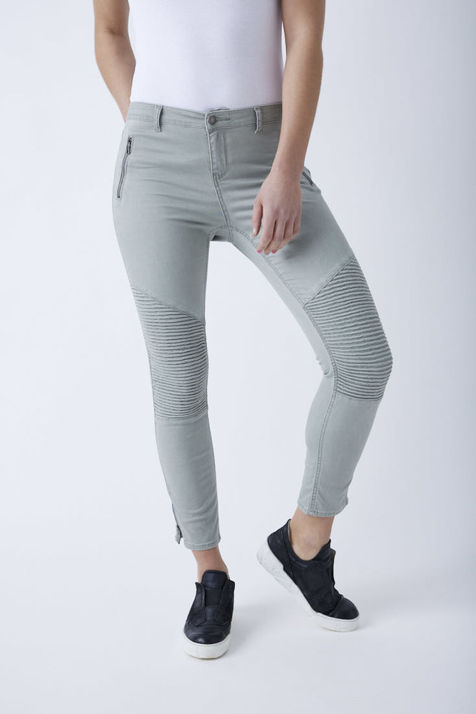 Ankle Regular Rise Jeans